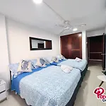 Edificio Las Tres Carabelas Por Parceros Group