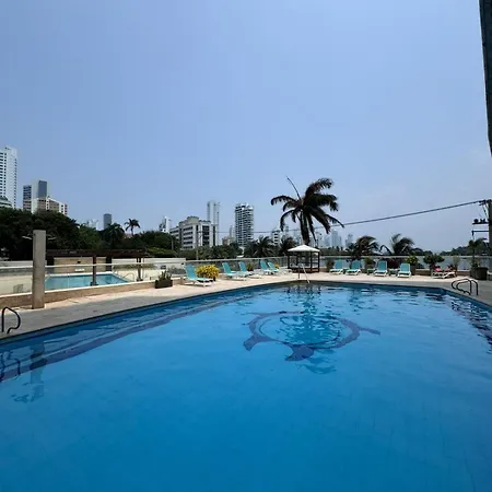Edificio Tres Carabelas Por Parceros Group Apartamento